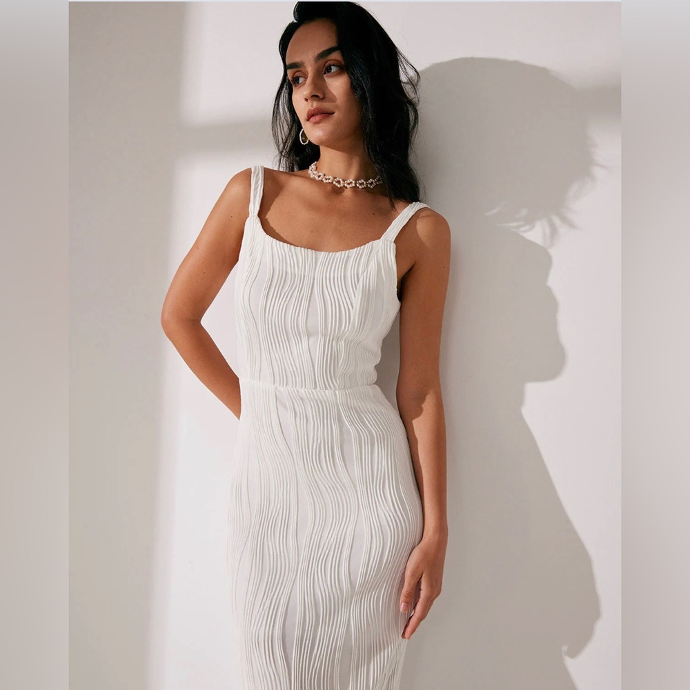 NWT RIHOAS The Water Ripple Textured White Backless Midi Dress Sz XS, S, M. - Picture 3 of 13